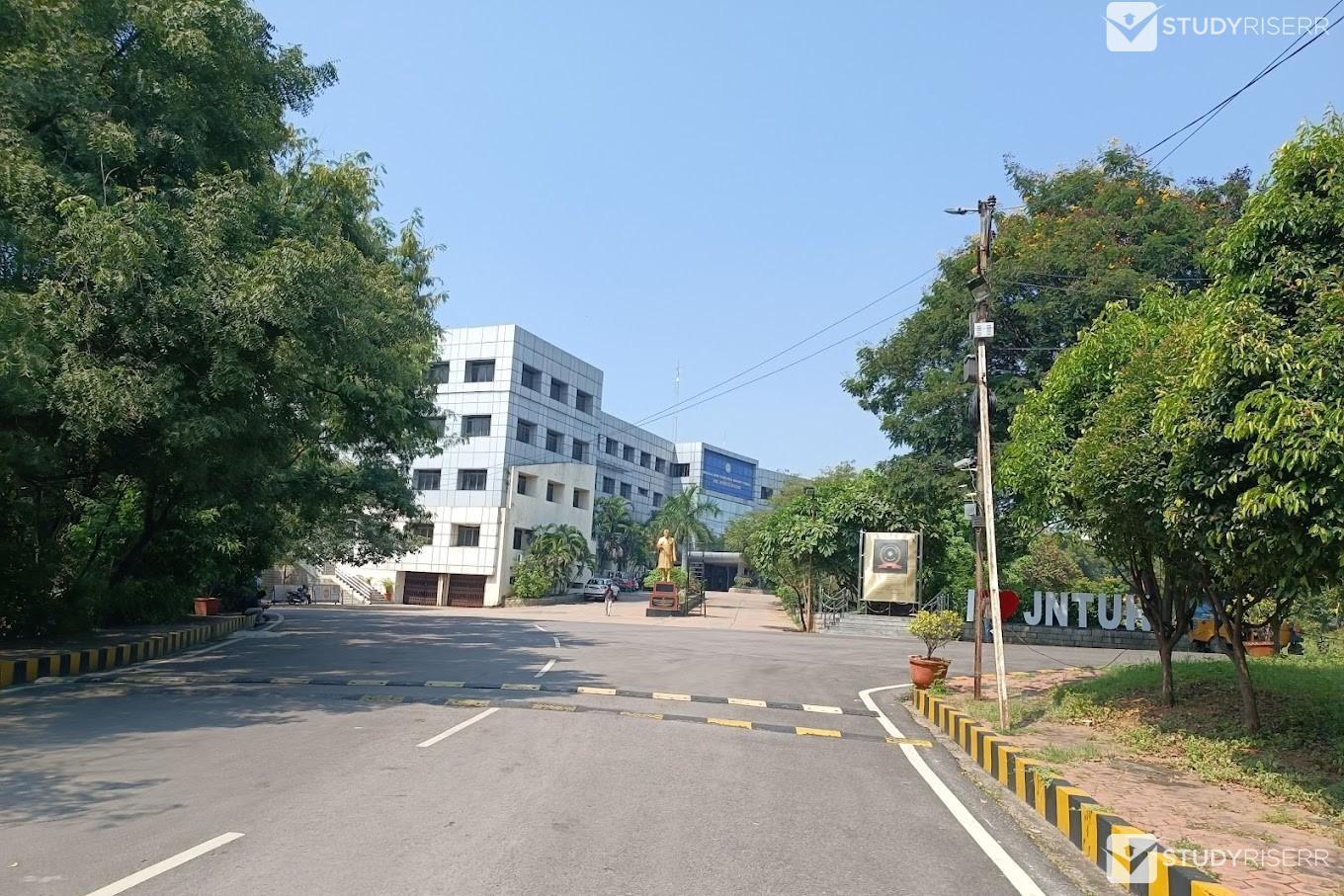 Jawaharlal Nehru Technological University [JNTUH], Hyderabad Images